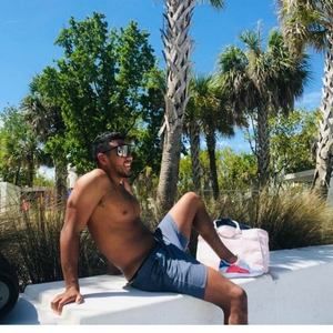 Meet your Posher, Leonardo